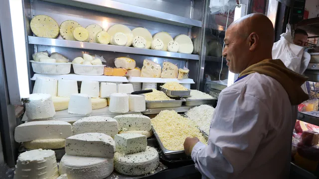 Cheese might be fueling your nightmares