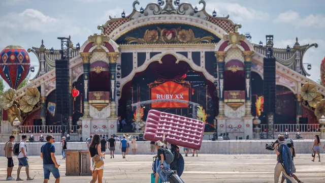 Tomorrowland Kicks Off with New Stage After Fire