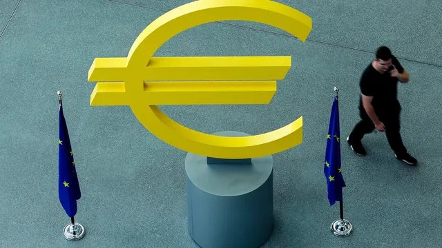 ECB holds interest rates steady while awaiting decision on U.S. tariffs