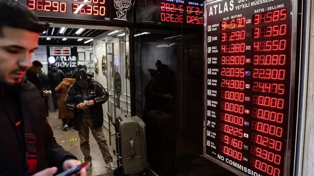Turkey lowers base rate to 43%