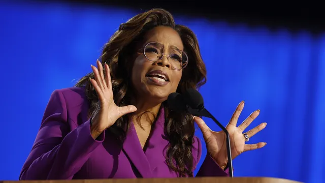 Oprah Winfrey denied that she had obstructed the evacuation of people in Hawaii by blocking a road on her property