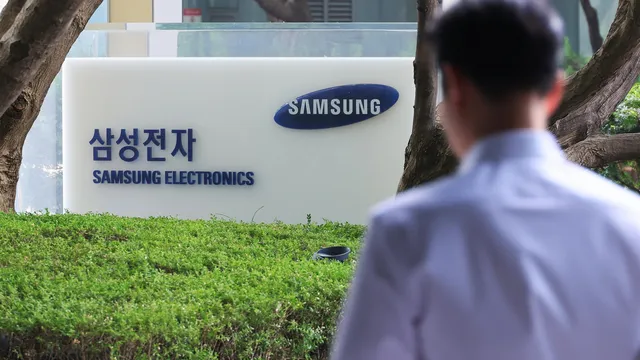Samsung's operating profit plunges 55% in Q2 2025