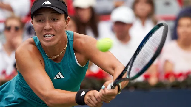 Pegula kicks off Montreal campaign with hard-fought victory over Sakkari