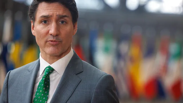 Justin Trudeau dances at a Katy Perry concert