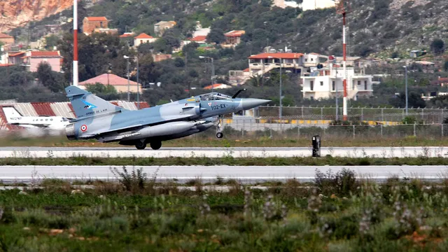 Greece and the US are discussing the possibility of new military bases
