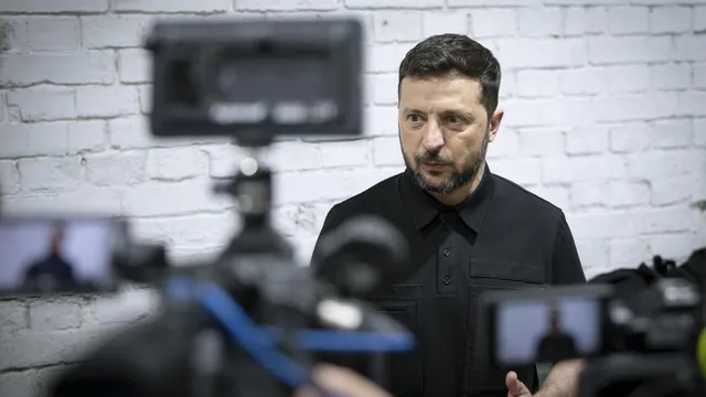 Zelensky calls for meeting with Putin in order to end war in Ukraine