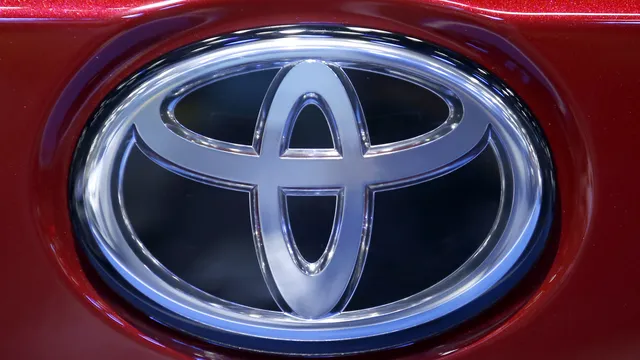 Toyota's second-quarter profit declines due to US tariffs