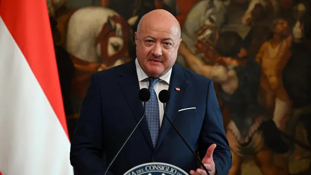 Austria's chancellor came to Serbia specifically to express the EU's concerns to Vučić
