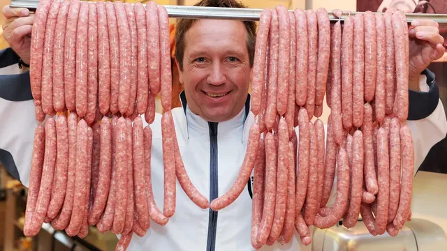 German states in dispute over who invented bratwurst