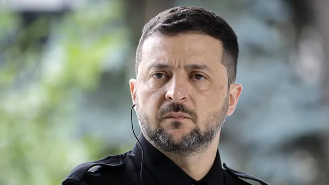 Zelensky vows to continue fighting on Ukraine's Independence Day