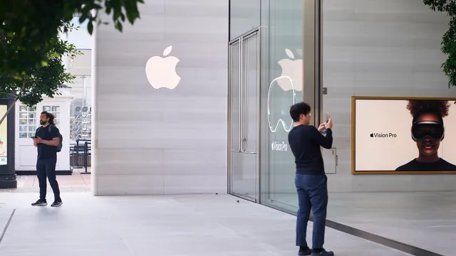 Apple Reduces iPhone 12 Transmitter Power in the EU