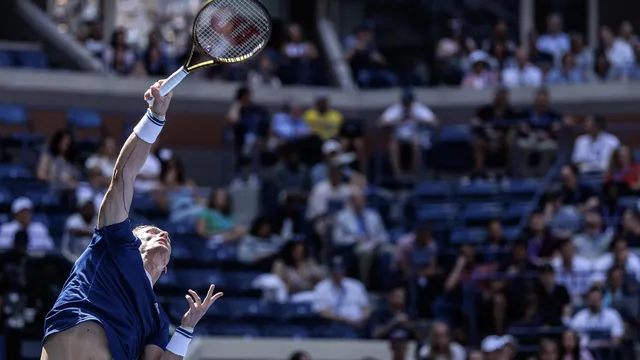 Alcaraz Advances Smoothly to US Open Semifinals