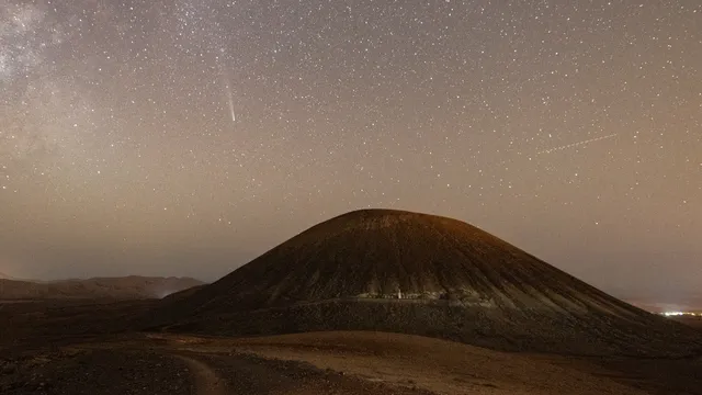 Space Mystery: Comet 3I/ATLAS Baffles Scientists